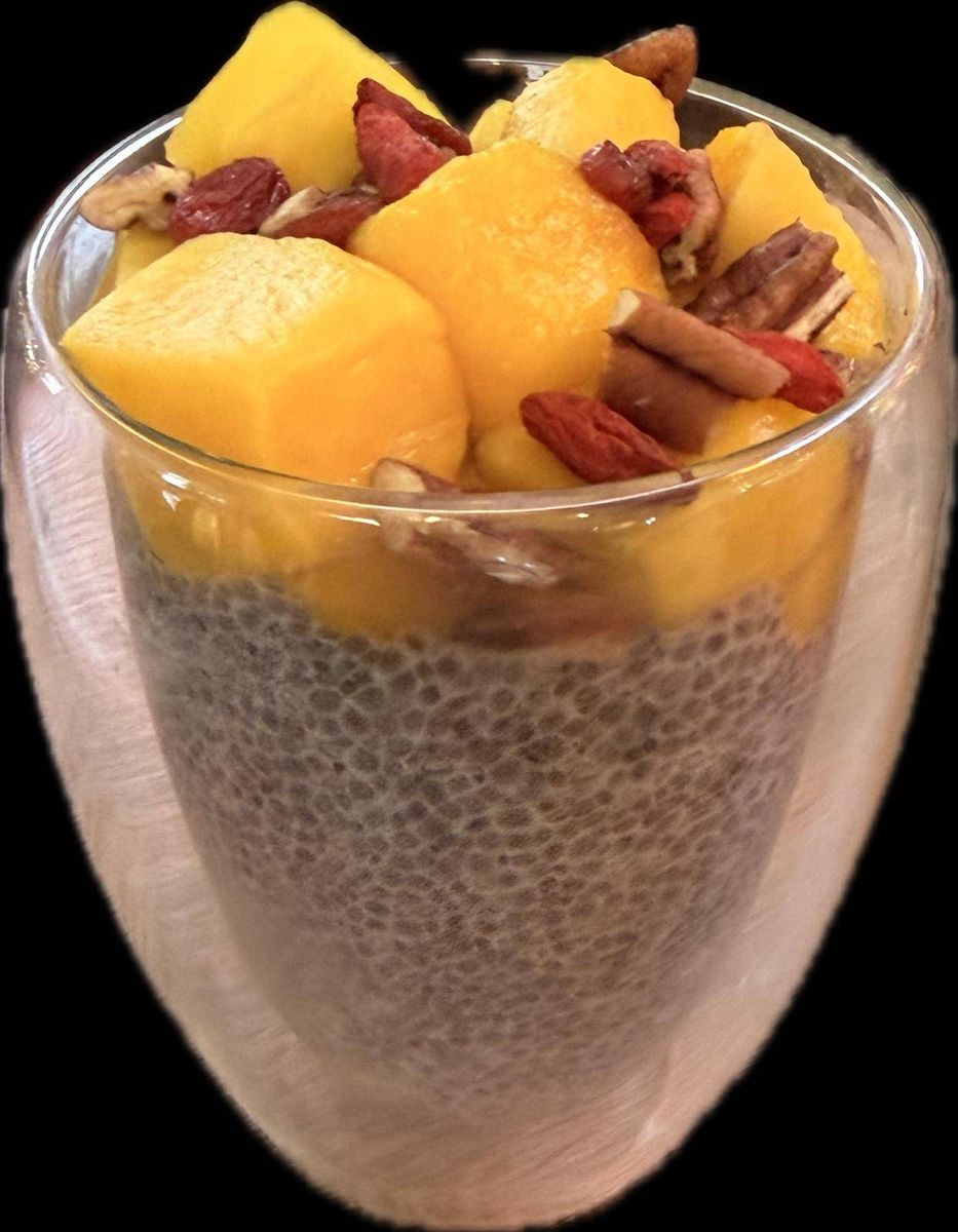 Budincă de Chia cu Piure de Mango